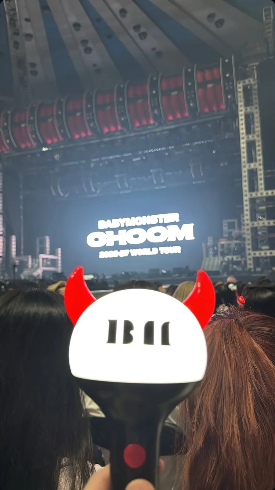 BABYMONSTER Hello Monsters world tour stage and light stick